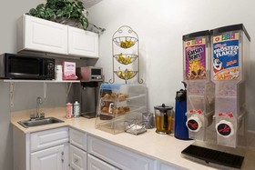 Travelodge by Wyndham Pelham Birmingham