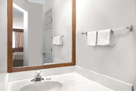 Travelodge by Wyndham Pelham Birmingham