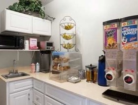 Travelodge by Wyndham Pelham Birmingham