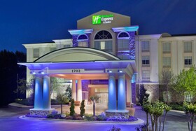 Holiday Inn Express Hotel & Suites Phenix City-Fort Benning Area