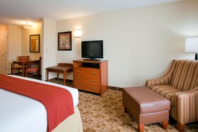Holiday Inn Express Hotel & Suites Phenix City-Fort Benning Area