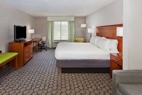 Holiday Inn Express Hotel & Suites Phenix City-Fort Benning Area