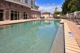 Holiday Inn Express Hotel & Suites Phenix City-Fort Benning Area