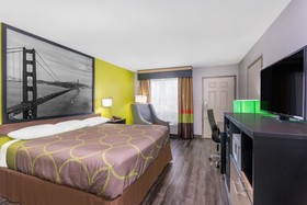 Super 8 by Wyndham Prattville Montgomery