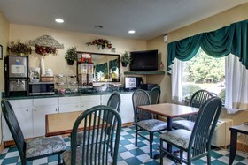 Key West Inn Roanoke