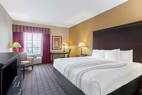 La Quinta Inn & Suites by Wyndham Mobile Satsuma / Saraland