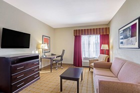 La Quinta Inn & Suites by Wyndham Mobile Satsuma / Saraland