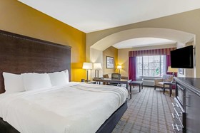 La Quinta Inn & Suites by Wyndham Mobile Satsuma / Saraland