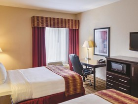 La Quinta Inn & Suites by Wyndham Mobile Satsuma / Saraland