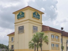 La Quinta Inn & Suites by Wyndham Mobile Satsuma / Saraland