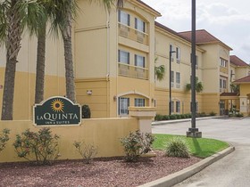 La Quinta Inn & Suites by Wyndham Mobile Satsuma / Saraland