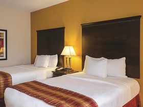 La Quinta Inn & Suites by Wyndham Mobile Satsuma / Saraland