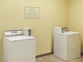 La Quinta Inn & Suites by Wyndham Mobile Satsuma / Saraland