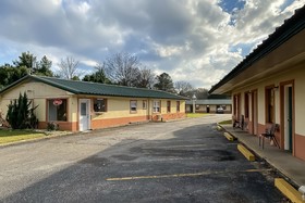 Hotel O Tallassee Hwy 14