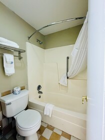 Travelodge by Wyndham Thomasville AL