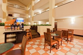 Holiday Inn Express & Suites Birmingham NE - Trussville