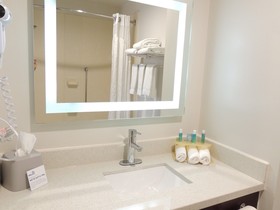 Holiday Inn Express & Suites Birmingham NE - Trussville