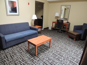 Holiday Inn Express & Suites Birmingham NE - Trussville