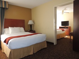 Holiday Inn Express & Suites Birmingham NE - Trussville
