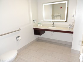 Holiday Inn Express & Suites Birmingham NE - Trussville