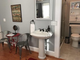 Bama Bed & Breakfast Campus