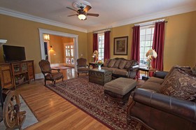 Bama Bed & Breakfast Campus