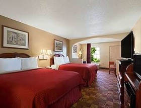 Days Inn & Suites by Wyndham Tuscaloosa - Univ. of Alabama