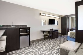Microtel Inn & Suites by Wyndham Tuscaloosa Near University