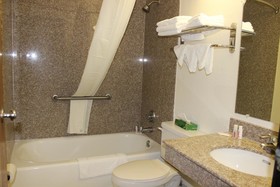 Super 8 by Wyndham Tuscaloosa