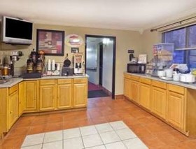 Super 8 by Wyndham Tuscaloosa