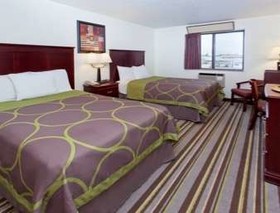 Super 8 by Wyndham Tuscaloosa