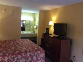 Days Inn by Wyndham York Alabama