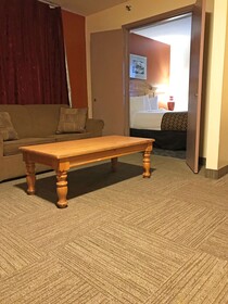 Americas Best Value Inn & Suites Anchorage Airport