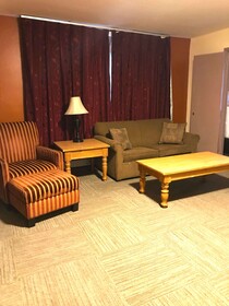 Americas Best Value Inn & Suites Anchorage Airport