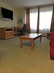 Americas Best Value Inn & Suites Anchorage Airport