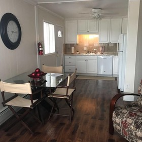 Arctic Fox Inn