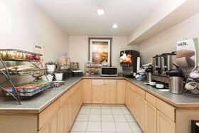 Baymont Inn & Suites by Wyndham Anchorage Airport