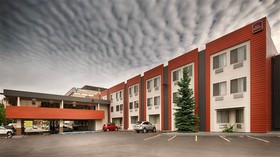 Best Western Golden Lion Hotel