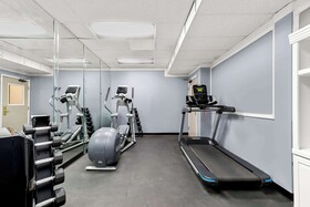 Clarion Suites Downtown