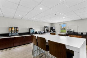 Clarion Suites Downtown