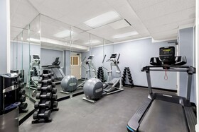 Clarion Suites Downtown