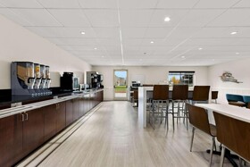 Clarion Suites Downtown