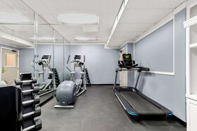 Clarion Suites Downtown