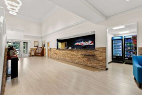 Clarion Suites Downtown