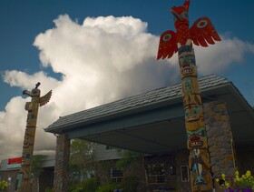 Coast Inn at Lake Hood