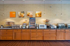 Comfort Suites Anchorage Airport