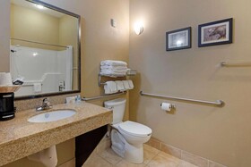 Comfort Suites Anchorage Airport