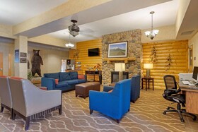 Comfort Suites Anchorage Airport
