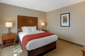 Comfort Suites Anchorage Airport