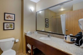 Comfort Suites Anchorage Airport
